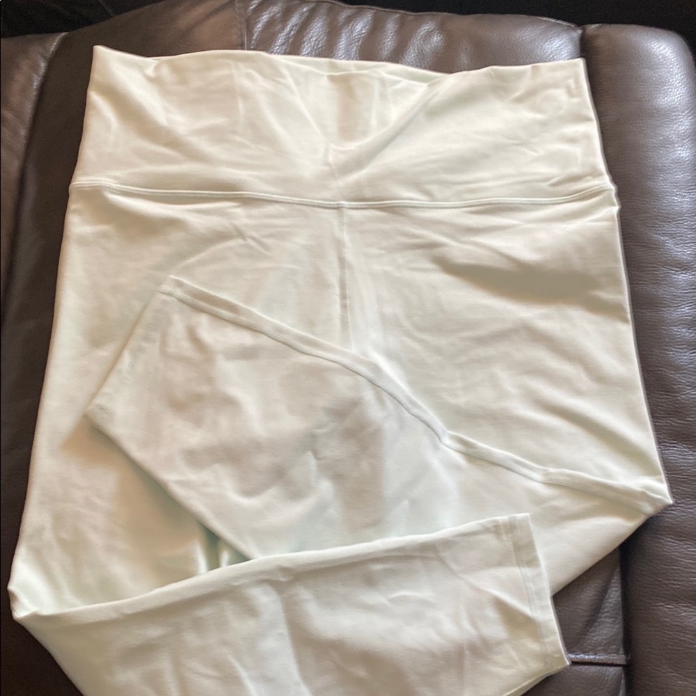 Light Mint Green High-Waisted Leggings